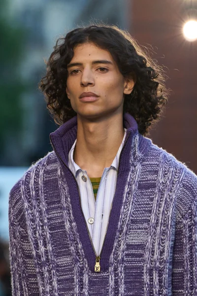 Look 71